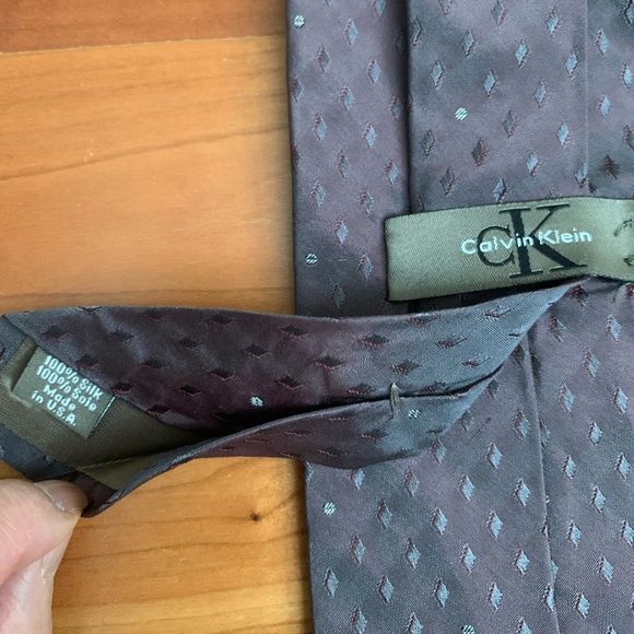Men’s Calvin Klein 100% Silk Tie - Picture 4 of 6